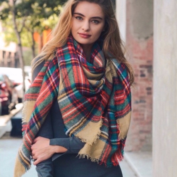 Large plaid scarf - Picture 1 of 4